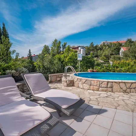 شقة Vlasta-1 By Interhome جادرانوفو