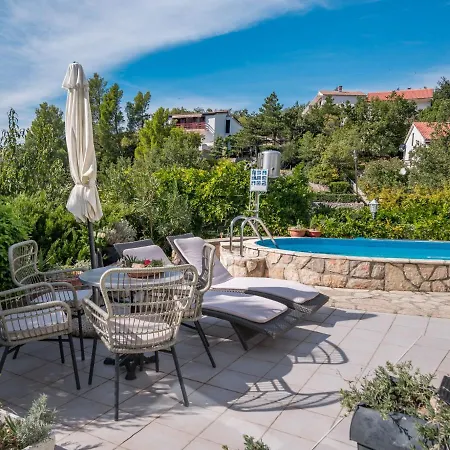 Vlasta-1 By Interhome جادرانوفو